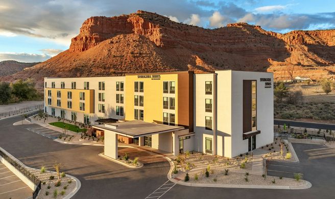 SpringHill Suites Kanab Exterior