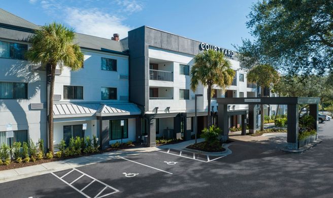 Courtyard Tampa North/I-75 Fletcher Exterior