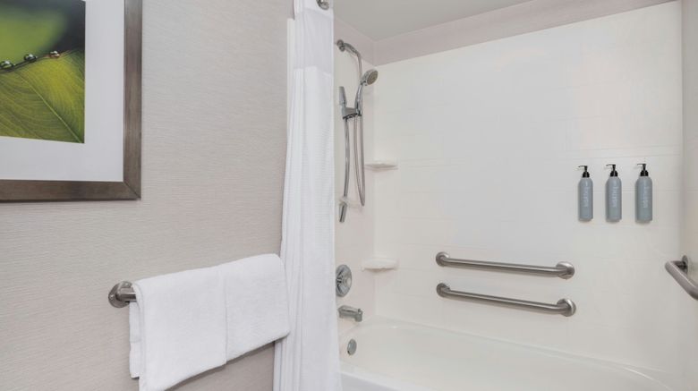 <b>Courtyard Tampa North/I-75 Fletcher Room</b>. Images powered by <a href="https://www.leonardoworldwide.com/" title="Leonardo Worldwide" target="_blank">Leonardo</a>.