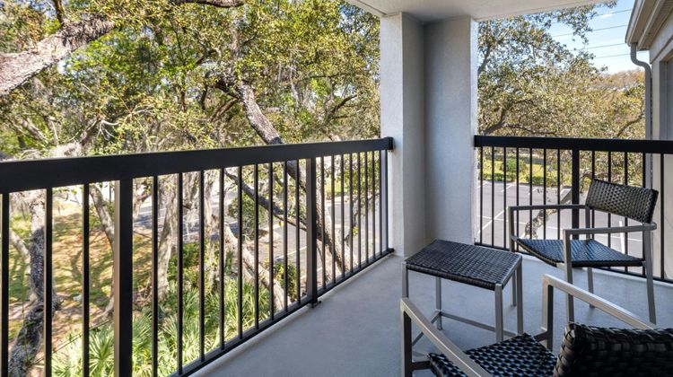 Courtyard Tampa North/I-75 Fletcher Suite