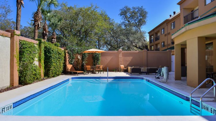 Courtyard Tampa North/I-75 Fletcher Pool