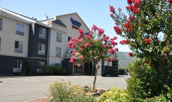 Fairfield Inn Exterior