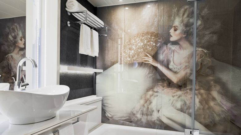 <b>Renaissance Wien Hotel Room</b>. Images powered by <a href="https://www.leonardoworldwide.com/" title="Leonardo Worldwide" target="_blank">Leonardo</a>.