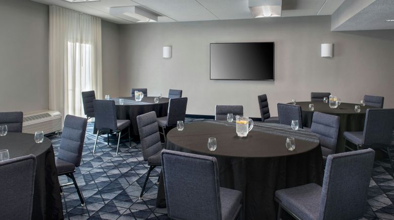 <b>Courtyard Silver Spring North/White Oak Meeting</b>. Images powered by <a href="https://www.leonardoworldwide.com/" title="Leonardo Worldwide" target="_blank">Leonardo</a>.