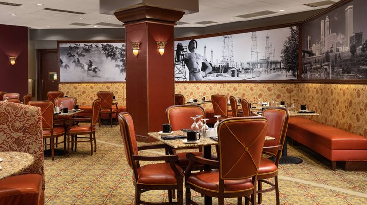 Renaissance Tulsa Hotel & Convention Ctr Restaurant