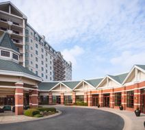 Renaissance Tulsa Hotel & Convention Ctr Exterior