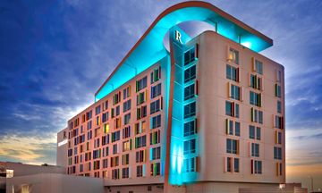 Renaissance Edmonton Airport Hotel