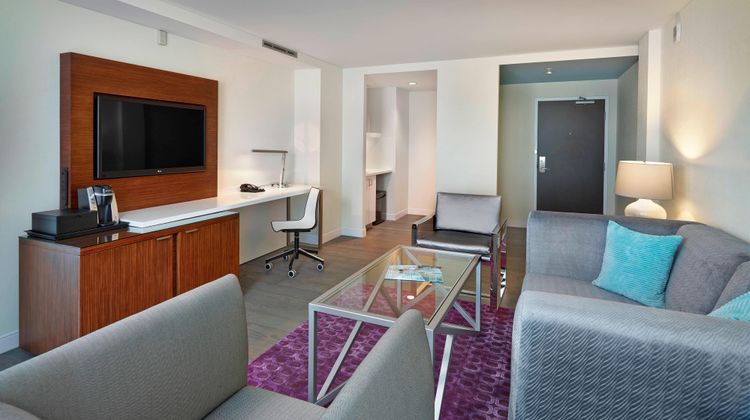Renaissance Edmonton Airport Hotel Suite