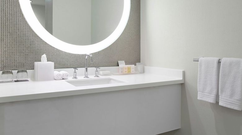 <b>Renaissance Edmonton Airport Hotel Suite</b>. Images powered by <a href="https://www.leonardoworldwide.com/" title="Leonardo Worldwide" target="_blank">Leonardo</a>.