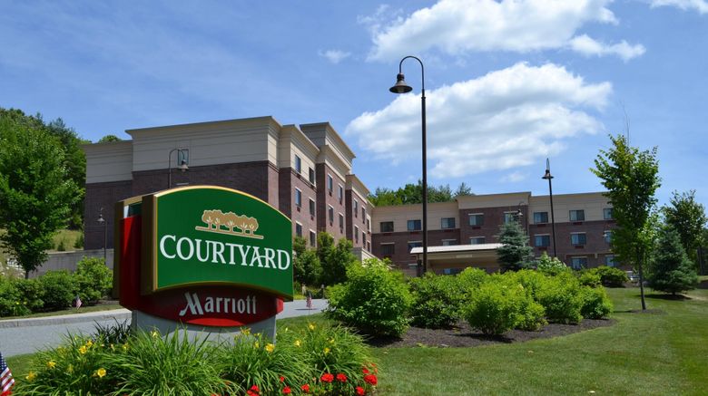Courtyard by Marriott Hanover/Lebanon Exterior. Images powered by <a href="https://www.leonardoworldwide.com" target="_blank" rel="noopener">Leonardo</a>.