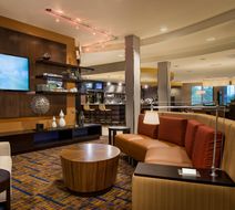 Courtyard by Marriott Hanover/Lebanon Lobby