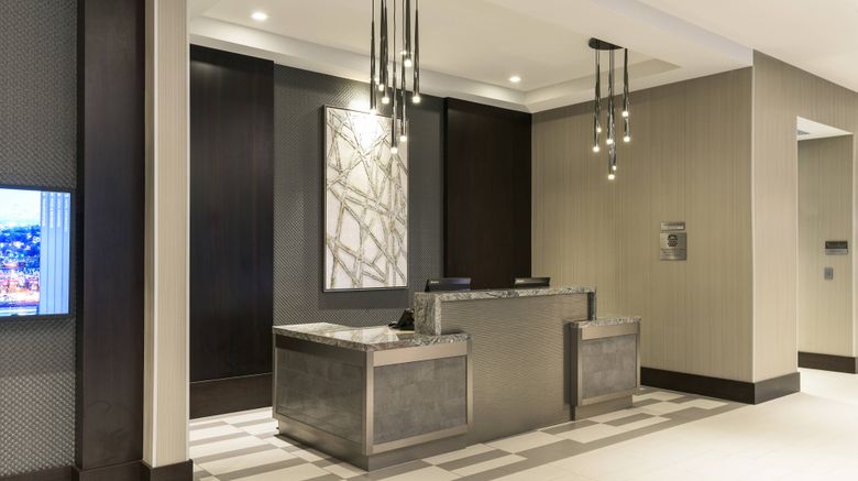 <b>Courtyard by Marriott Edgewater NYC Area Lobby</b>. Images powered by <a href="https://www.leonardoworldwide.com/" title="Leonardo Worldwide" target="_blank">Leonardo</a>.