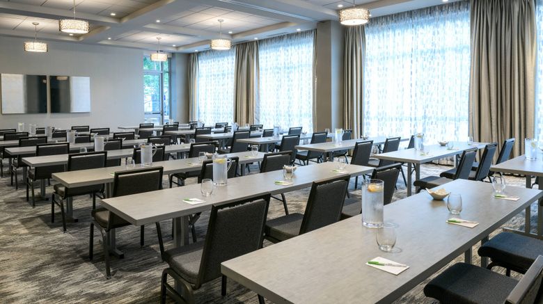 <b>Courtyard by Marriott Edgewater NYC Area Meeting</b>. Images powered by <a href="https://www.leonardoworldwide.com/" title="Leonardo Worldwide" target="_blank">Leonardo</a>.