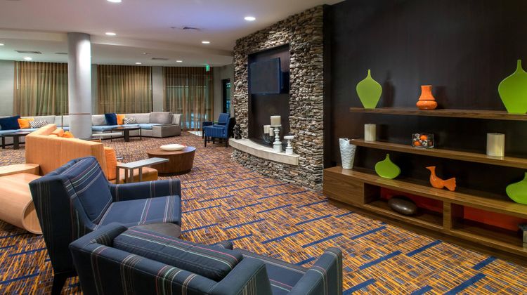 Courtyard Albany Lobby