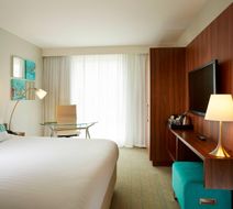 Courtyard by Marriott Aberdeen Airport Room