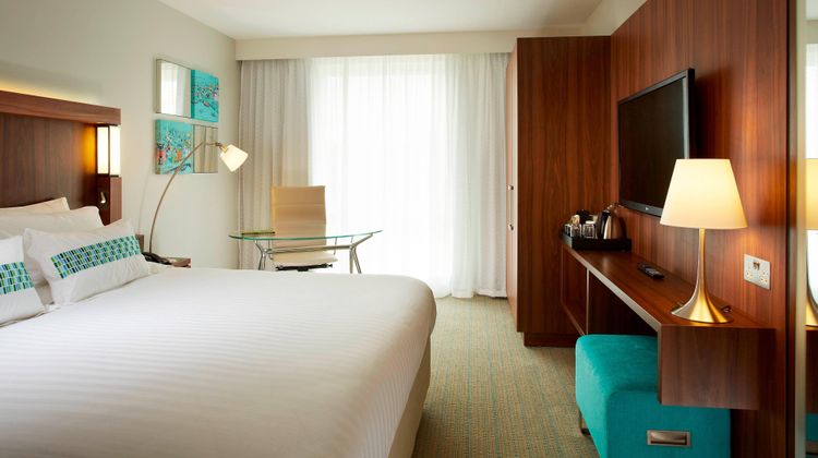 Courtyard by Marriott Aberdeen Airport Room