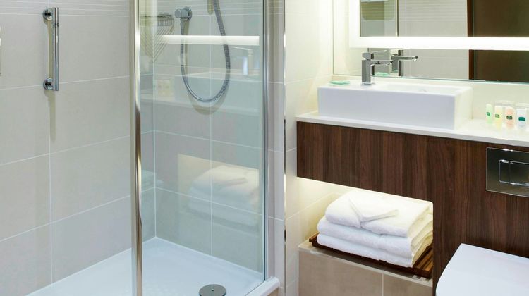 Courtyard by Marriott Aberdeen Airport Room