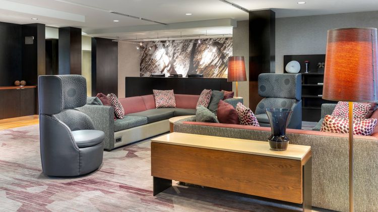Courtyard by Marriott Denton Lobby