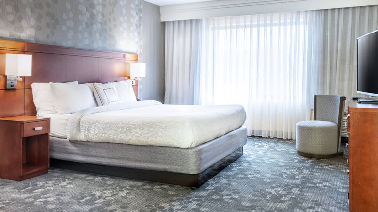 <b>Courtyard by Marriott Denton Room</b>. Images powered by <a href="https://www.leonardoworldwide.com/" title="Leonardo Worldwide" target="_blank">Leonardo</a>.