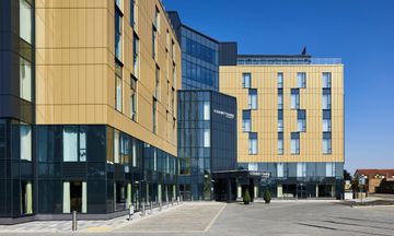 Courtyard London Heathrow Airport