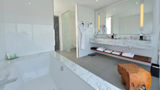 Ramee Grand Hotel & Spa Room