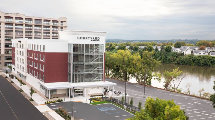 Courtyard Albany Troy/Waterfront Exterior