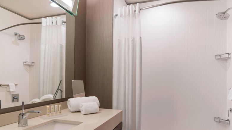 <b>Courtyard Waterloo Cedar Falls Room</b>. Images powered by <a href="https://www.leonardoworldwide.com/" title="Leonardo Worldwide" target="_blank">Leonardo</a>.