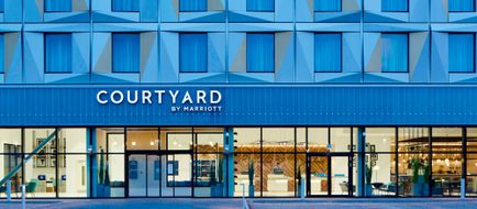 Courtyard by Marriott Luton Airport Exterior