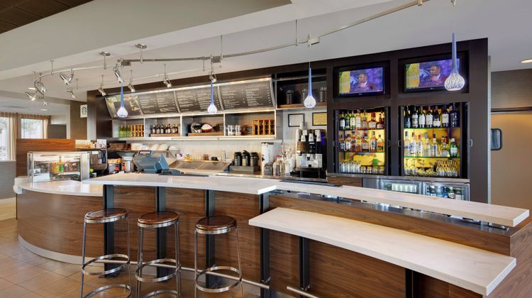 Courtyard by Marriott Detroit Southfield Restaurant