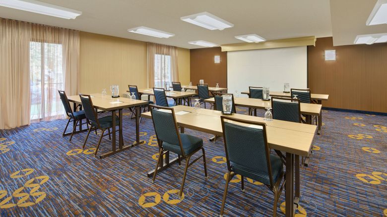 <b>Courtyard by Marriott Detroit Southfield Meeting</b>. Images powered by <a href="https://www.leonardoworldwide.com/" title="Leonardo Worldwide" target="_blank">Leonardo</a>.