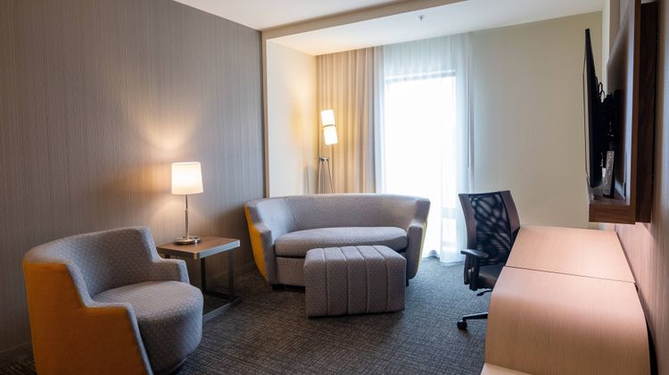 Courtyard Cartersville Suite