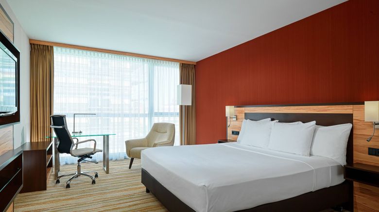 <b>Courtyard by Marriott Duesseldorf Hafen Room</b>. Images powered by <a href="https://www.leonardoworldwide.com/" title="Leonardo Worldwide" target="_blank">Leonardo</a>.