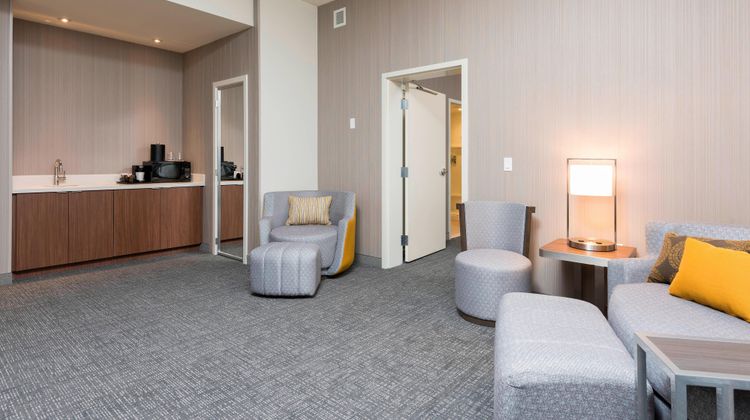 Courtyard Mt Pleasant-Central Michigan Suite