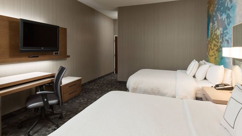 <b>Courtyard Kansas City East/Blue Springs Room</b>. Images powered by <a href="https://www.leonardoworldwide.com/" title="Leonardo Worldwide" target="_blank">Leonardo</a>.