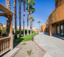 Courtyard Merced Exterior