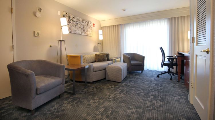 Courtyard Merced Suite