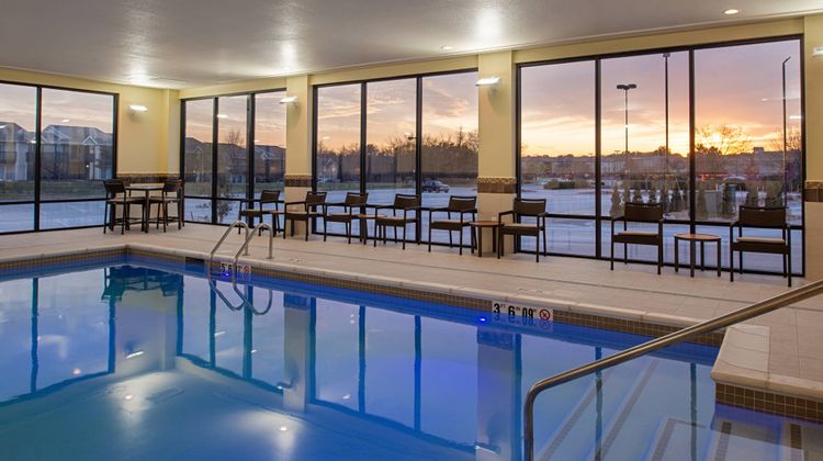 Courtyard Kansas City Olathe Pool
