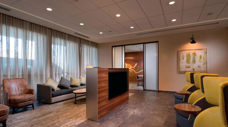 <b>Courtyard Atlanta Alpharetta/Avalon Area Lobby</b>. Images powered by <a href="https://www.leonardoworldwide.com/" title="Leonardo Worldwide" target="_blank">Leonardo</a>.