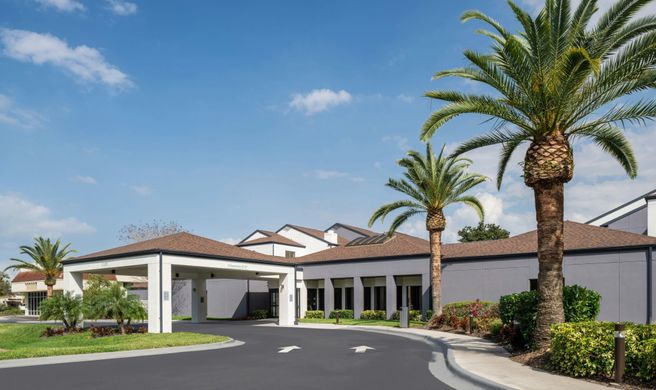 Courtyard by Marriott Orlando Airport Exterior