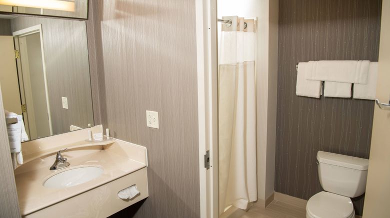 <b>Courtyard by Marriott Erie Room</b>. Images powered by <a href="https://www.leonardoworldwide.com/" title="Leonardo Worldwide" target="_blank">Leonardo</a>.