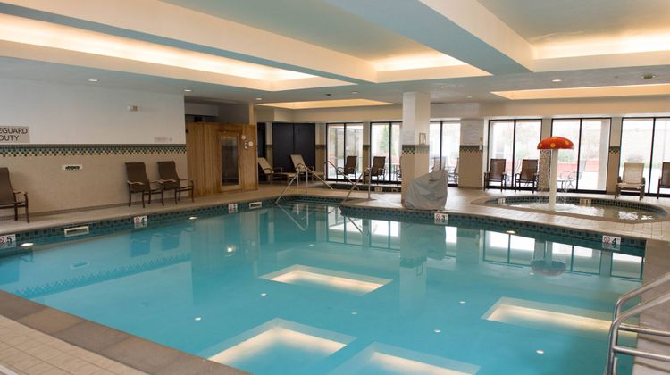 Courtyard by Marriott Erie Pool