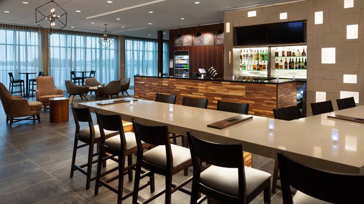 Courtyard by Marriott Winter Haven Restaurant