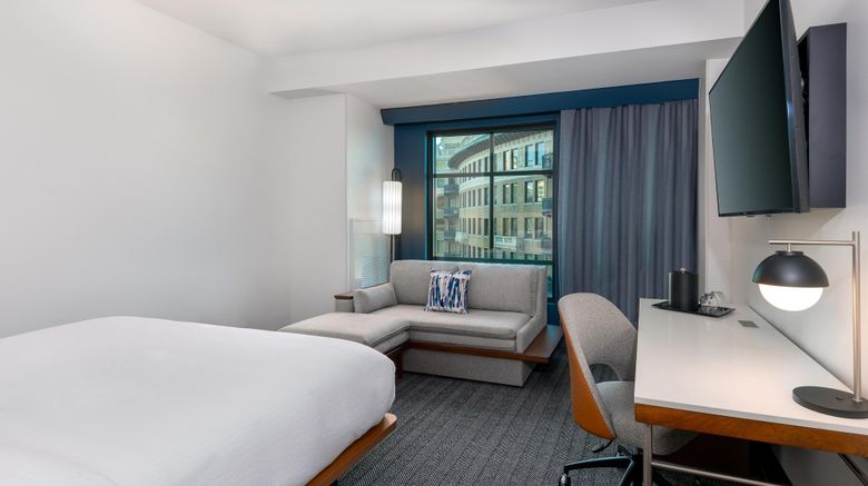 <b>Courtyard Atlanta Midtown Room</b>. Images powered by <a href="https://www.leonardoworldwide.com/" title="Leonardo Worldwide" target="_blank">Leonardo</a>.