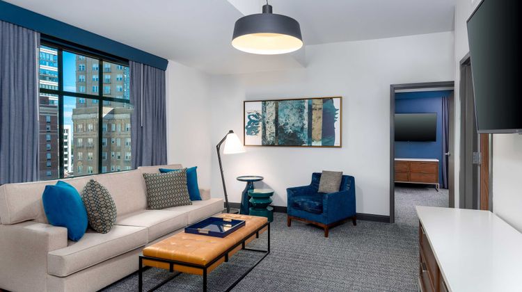 Courtyard Atlanta Midtown Suite