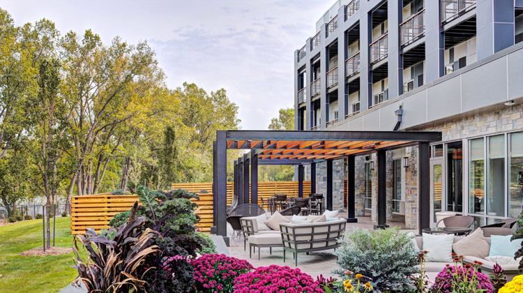 Courtyard Appleton Riverfront Exterior