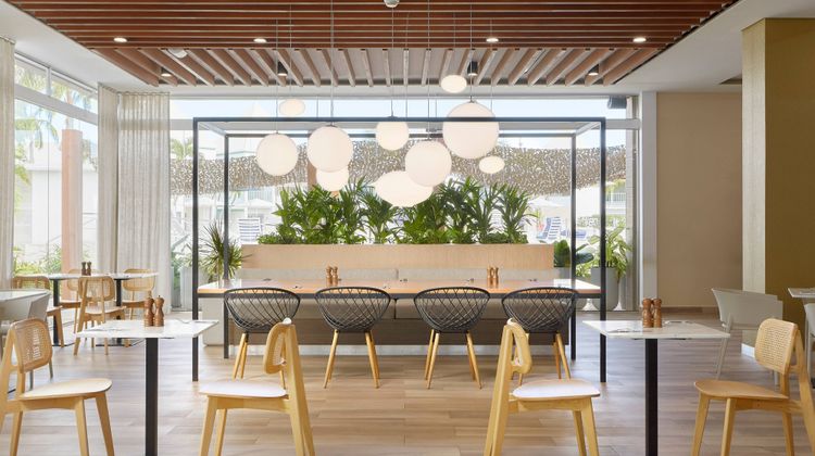 Courtyard by Marriott Aruba Resort Restaurant