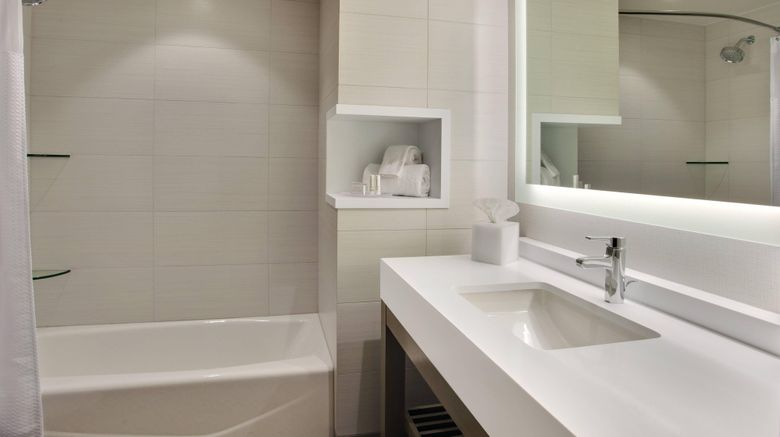<b>Courtyard Orlando S/Grande Lakes Area Room</b>. Images powered by <a href="https://www.leonardoworldwide.com/" title="Leonardo Worldwide" target="_blank">Leonardo</a>.