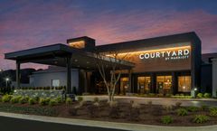 Courtyard by Marriott Memphis Airport