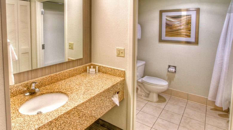 <b>Courtyard Memphis Germantown Room</b>. Images powered by <a href="https://www.leonardoworldwide.com/" title="Leonardo Worldwide" target="_blank">Leonardo</a>.