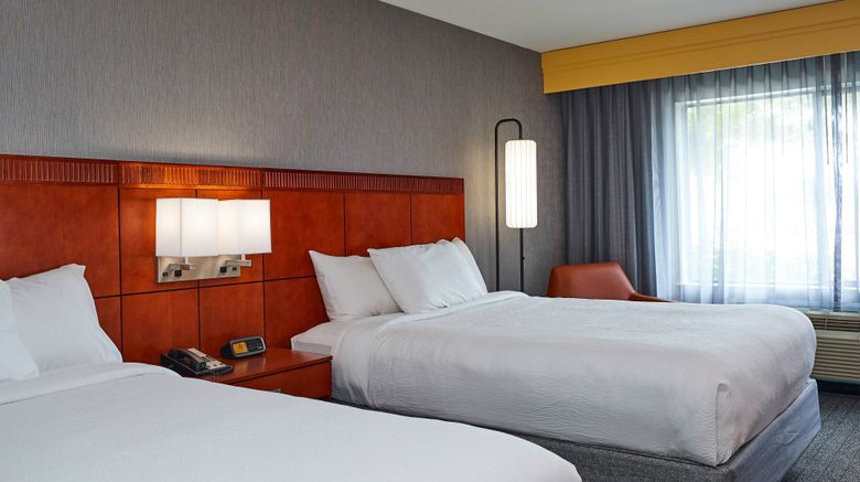 <b>Courtyard Medford Airport Room</b>. Images powered by <a href="https://www.leonardoworldwide.com/" title="Leonardo Worldwide" target="_blank">Leonardo</a>.